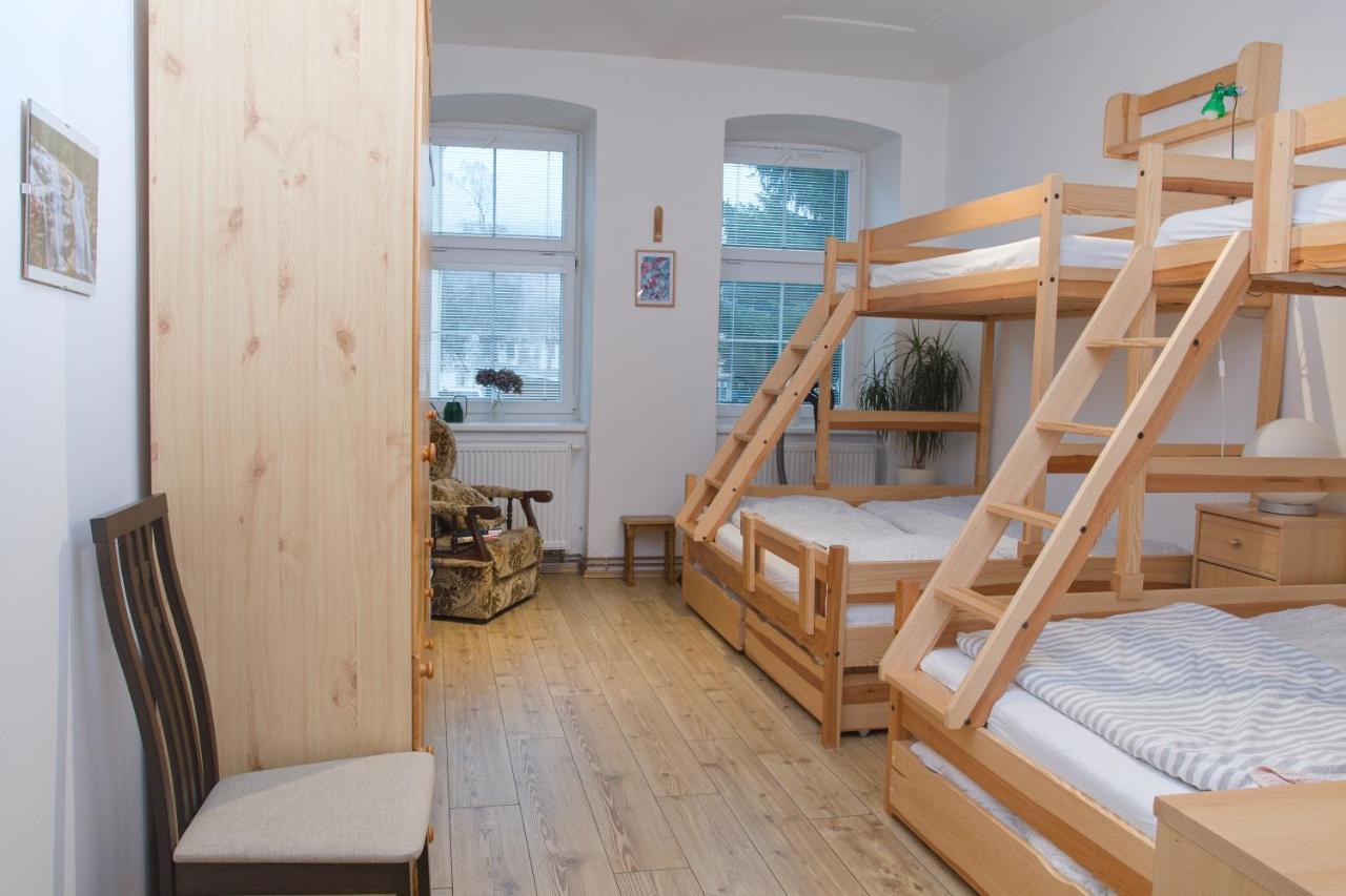 Apartman Pod Cernou Horou 乌帕河畔斯沃博达 外观 照片
